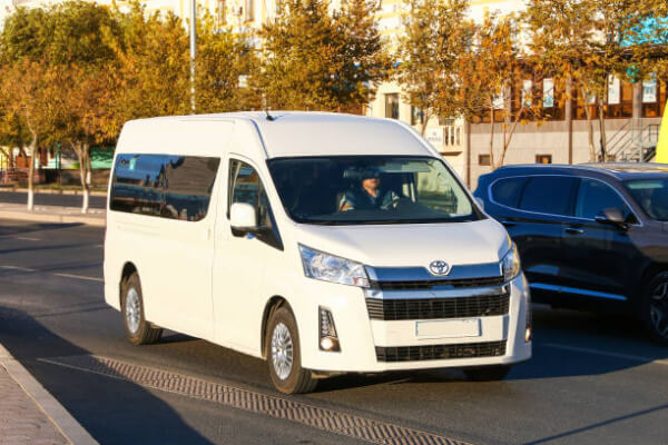 Maxi Cab Airport
